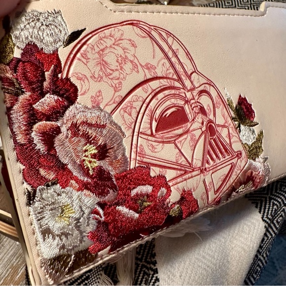 Darth Vader Star Wars Cream and Red Floral Wallet Disney Loungefly Collectible - Picture 6 of 15